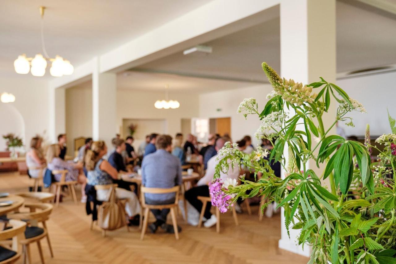 Strandhotellet Allinge-Sandvig Exterior photo