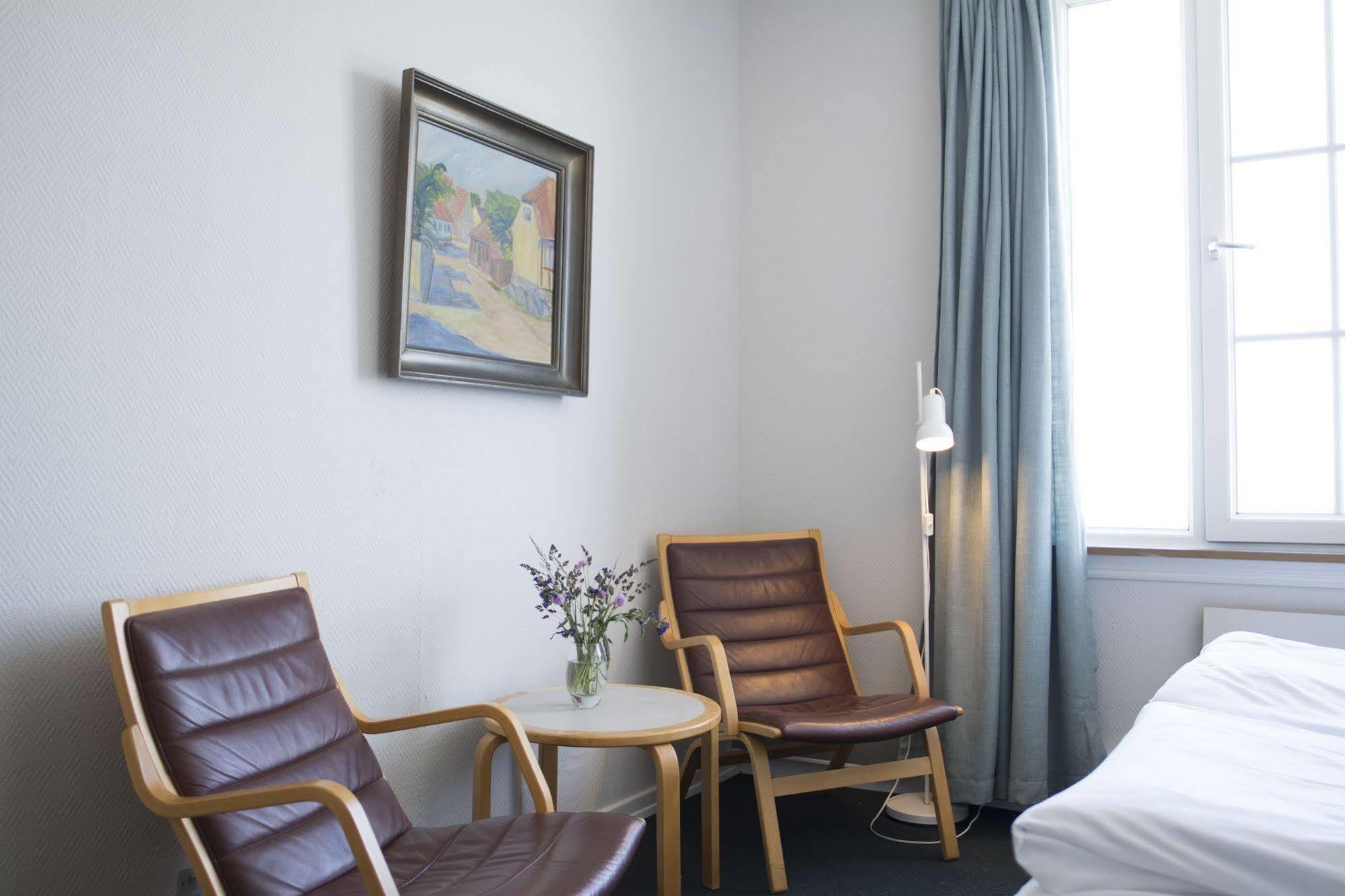 Strandhotellet Allinge-Sandvig Exterior photo